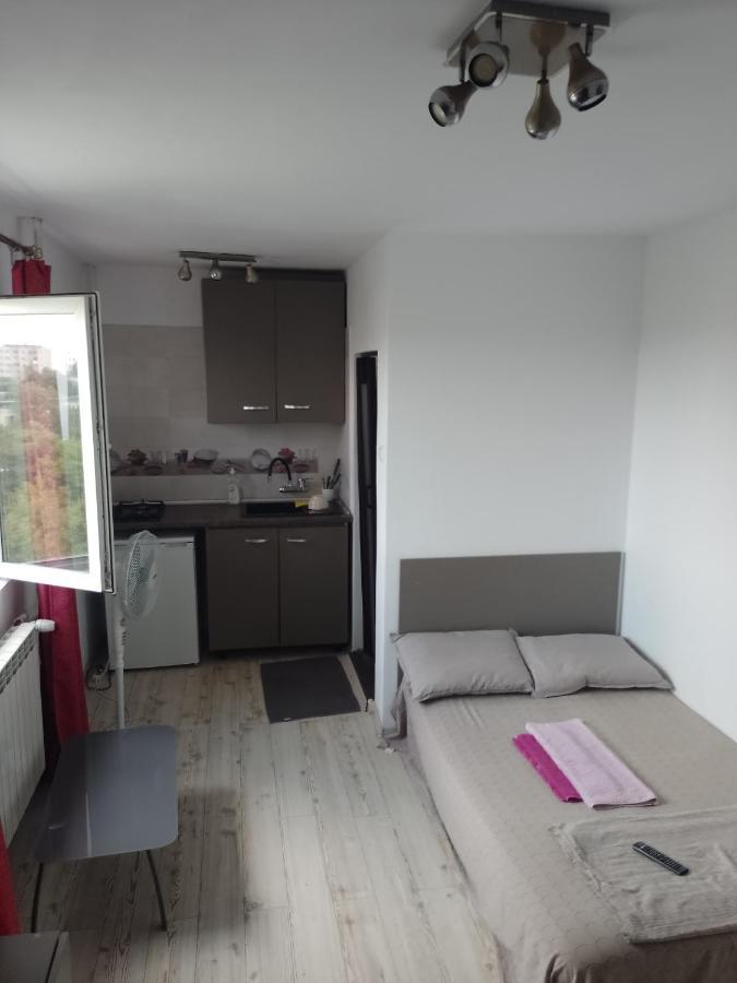 Metrou 1 Decembrie 1918 Apartment Bucharest Luaran gambar